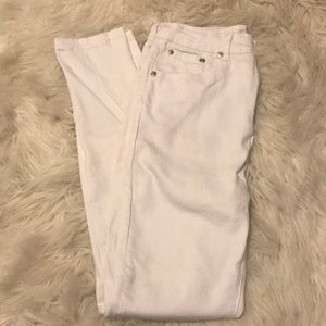 White skinny jeans